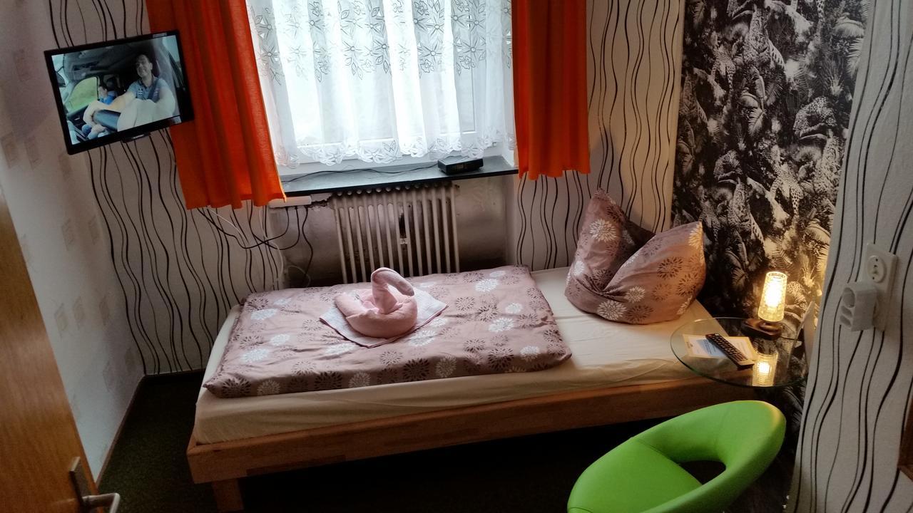 ורמנסטיינאך Hotel-Pension Dressel מראה חיצוני תמונה