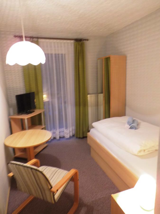 ורמנסטיינאך Hotel-Pension Dressel מראה חיצוני תמונה