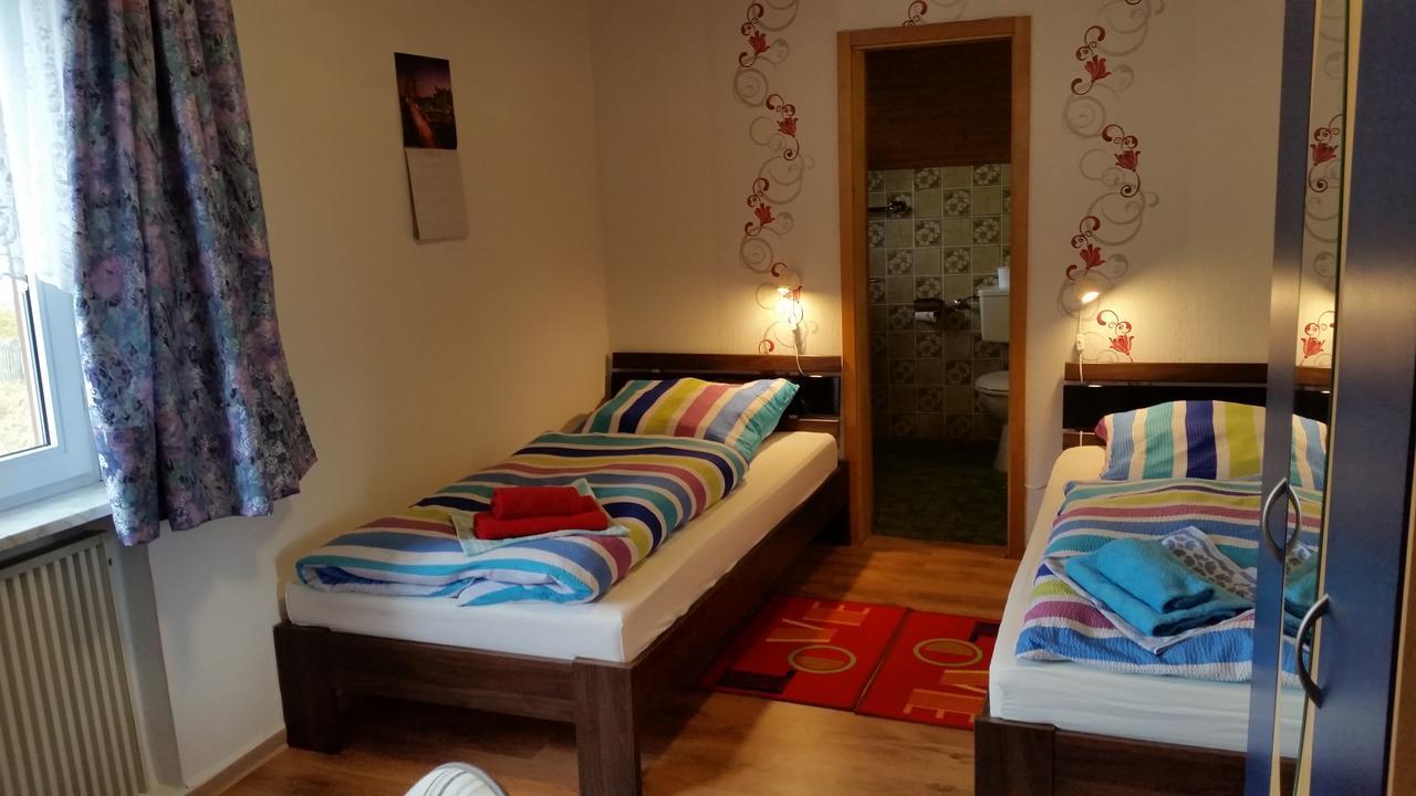 ורמנסטיינאך Hotel-Pension Dressel מראה חיצוני תמונה