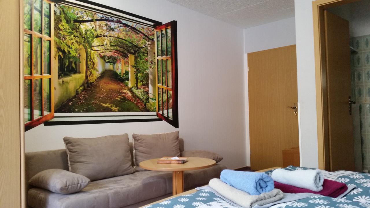 ורמנסטיינאך Hotel-Pension Dressel מראה חיצוני תמונה