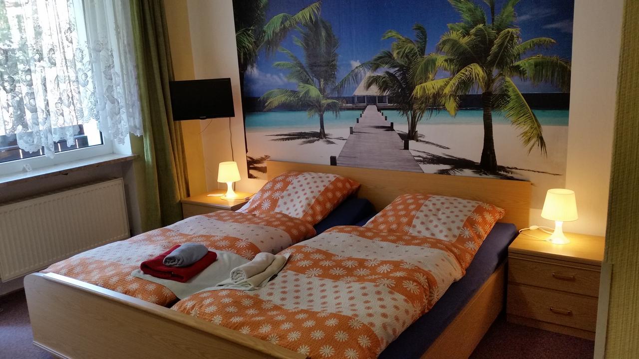 ורמנסטיינאך Hotel-Pension Dressel מראה חיצוני תמונה